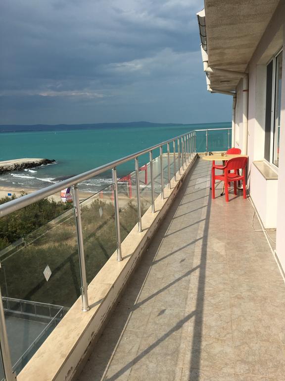 פומורי Orange Apartments מראה חיצוני תמונה